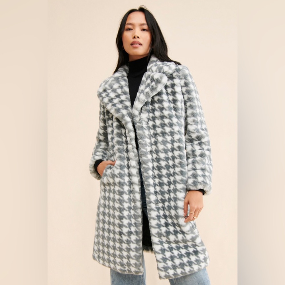 Houndstooth Printed Coat